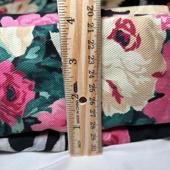 LaCrosse Floral Canvas Crossbody Bag OS - Picture 6 of 10